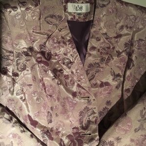 Le Suit 2 piece skirt suit